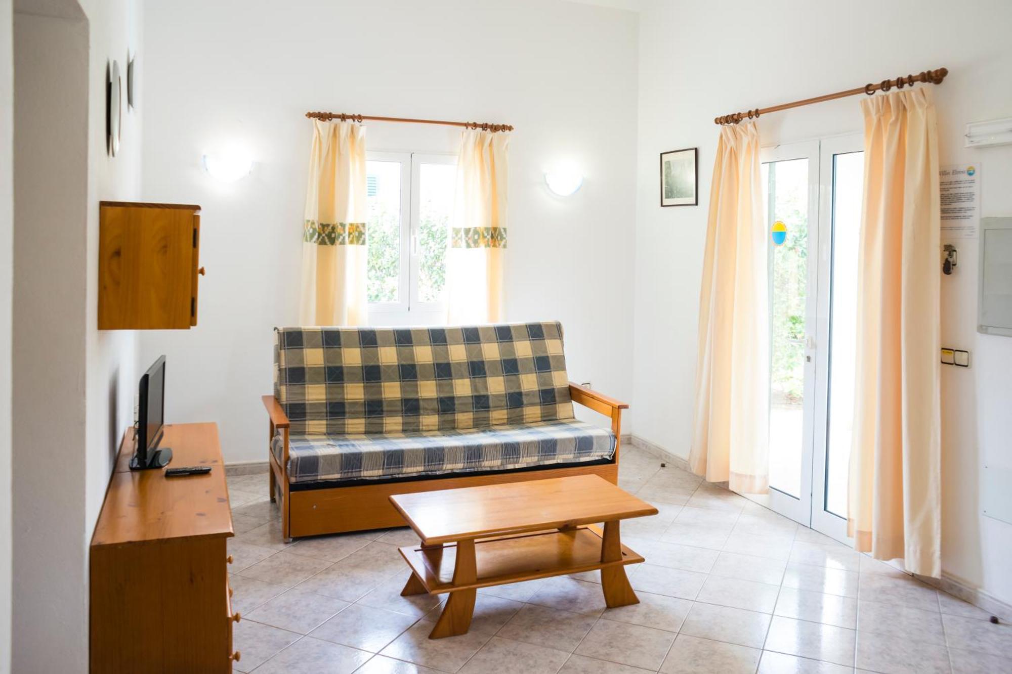 Apartchalet Villas Elvira. Villa E Son Carrio  Экстерьер фото