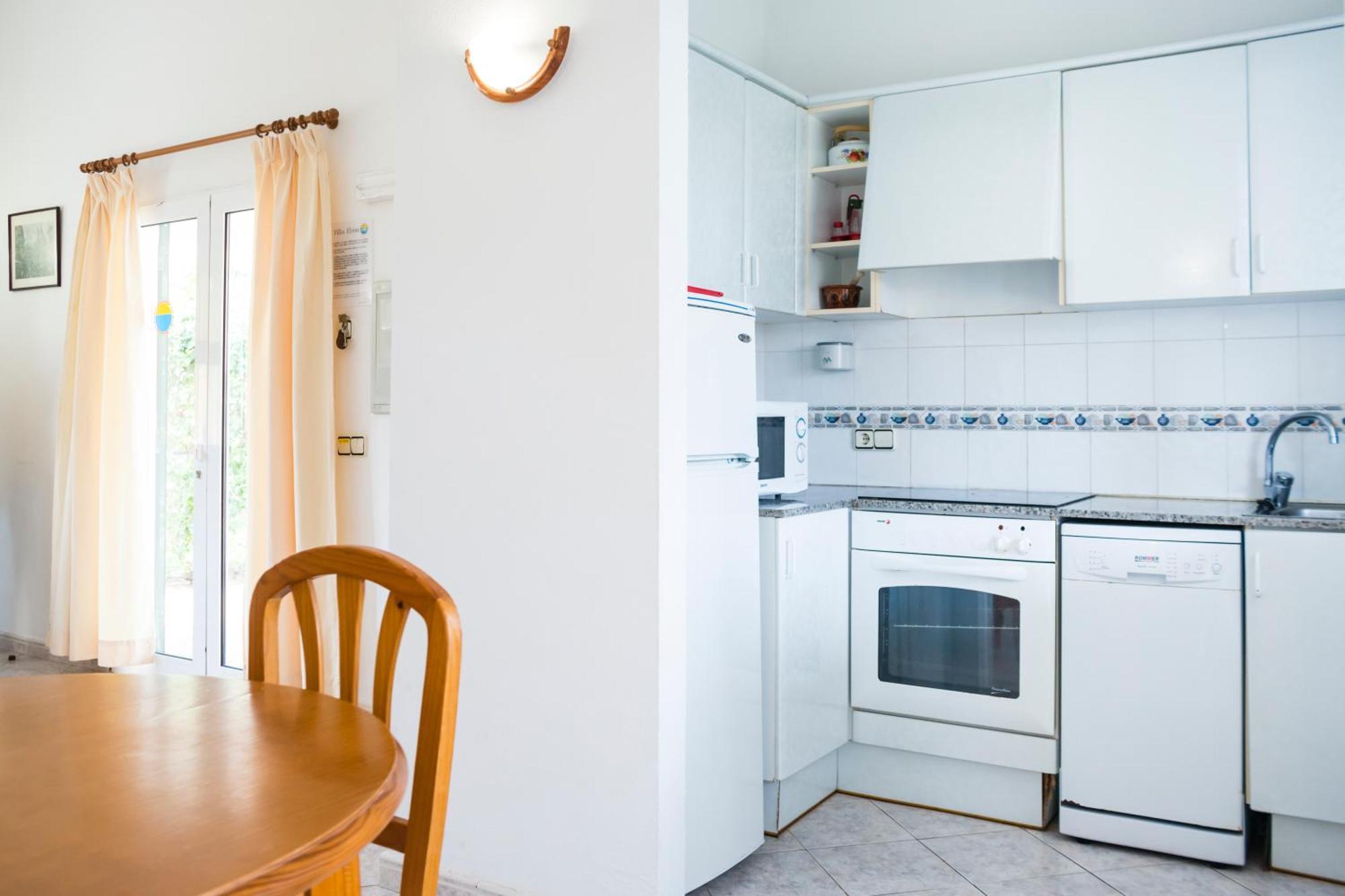 Apartchalet Villas Elvira. Villa E Son Carrio  Экстерьер фото